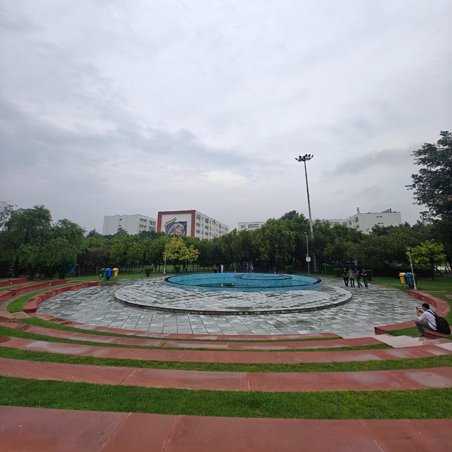 Chandigarh University Campus photo 6